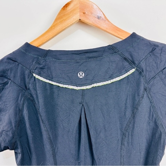 Lululemon Athletica Black Fitted Cap Sleeve T-Shirt - Picture 8 of 9